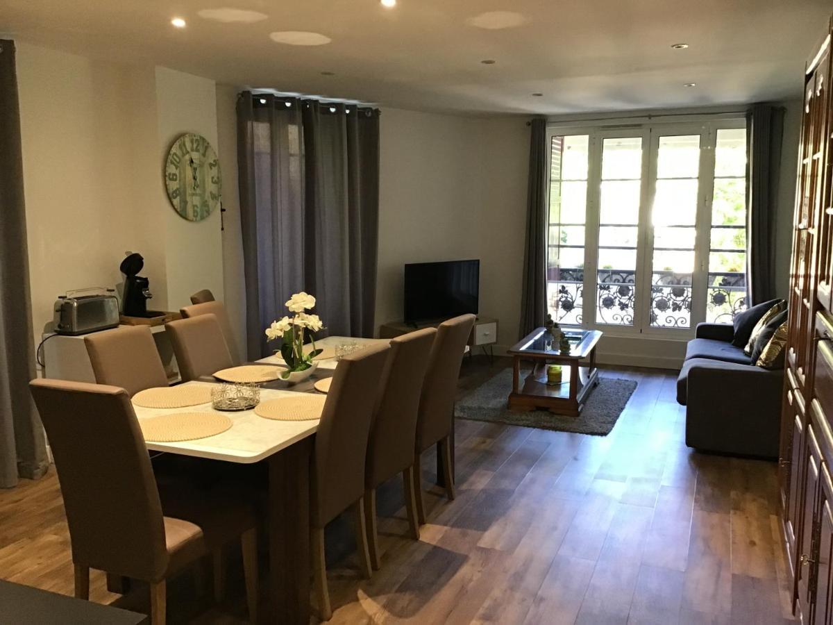 Magnifique T4 Avec Terrasse A Saint-Nectaire - 8 Pers Apartment Exterior foto